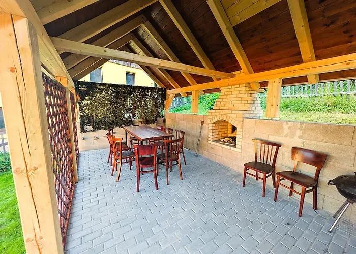 Holiday House Vedle